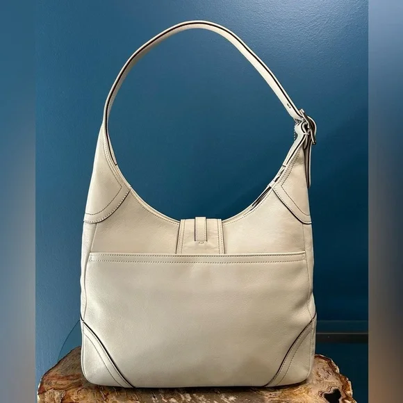 Vintage COACH Hamptons Hobo Clip Flap Chalk White Leather 8A67 EUC - Picture 8 of 16